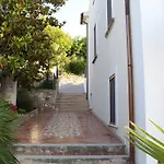 Vittoria 3* Rodi Garganico